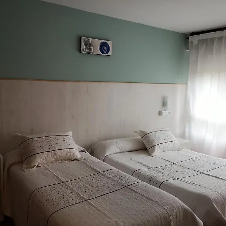 Hostal Campoamor-3
